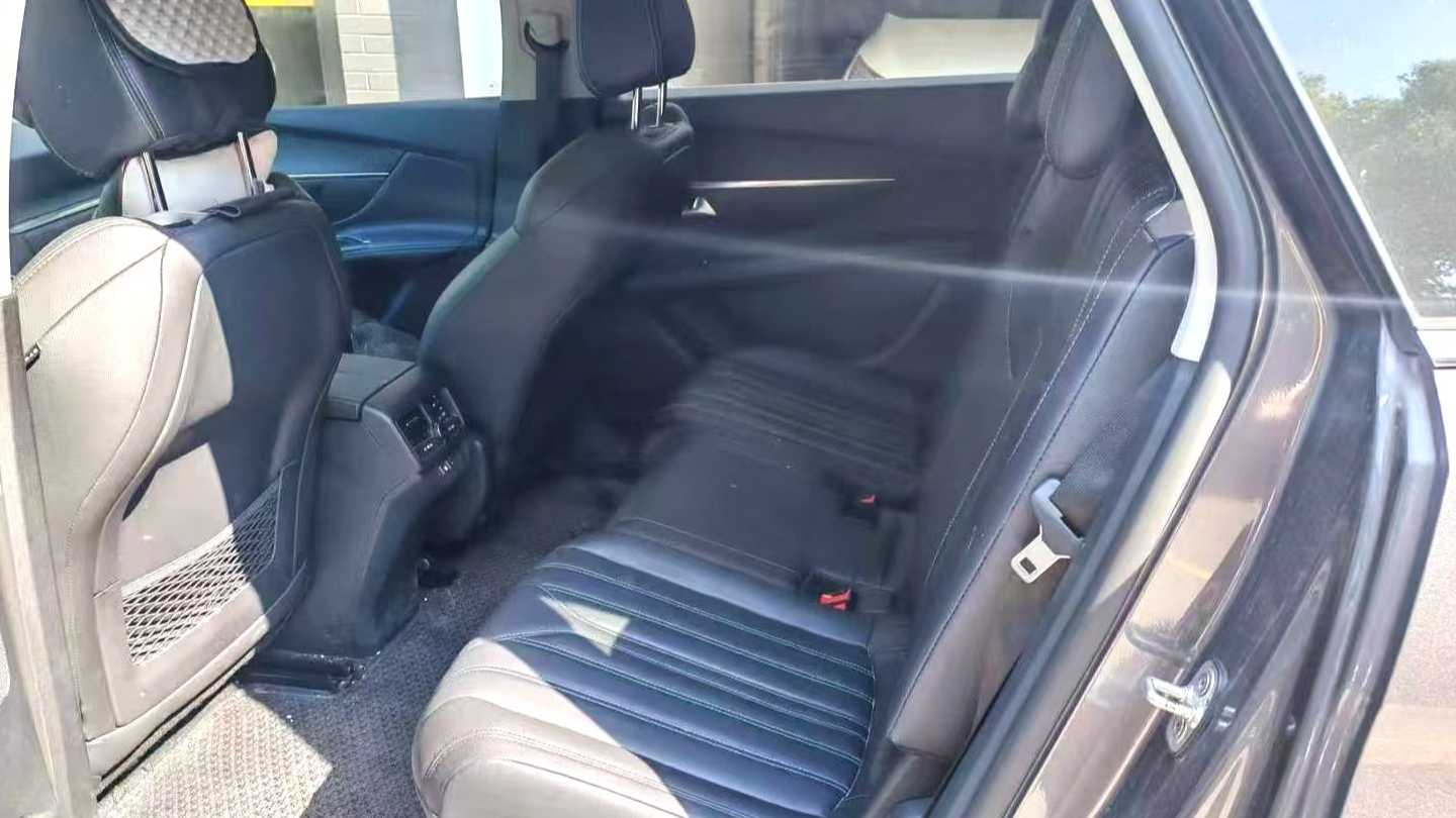 PEUGEOT 5008 2023 400THP Beloved Full Seat Edition with 7 seats