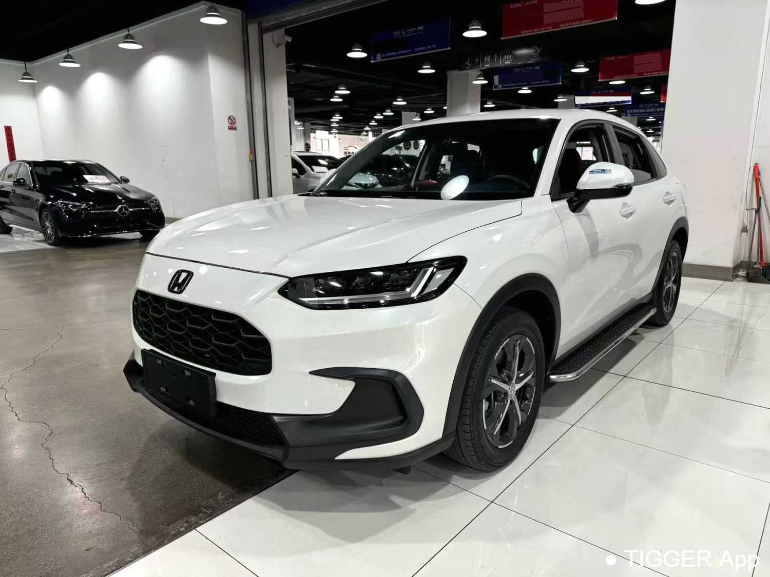 Подержанный HONDA ZR-V 2022 1.5T CVT Elite Edition