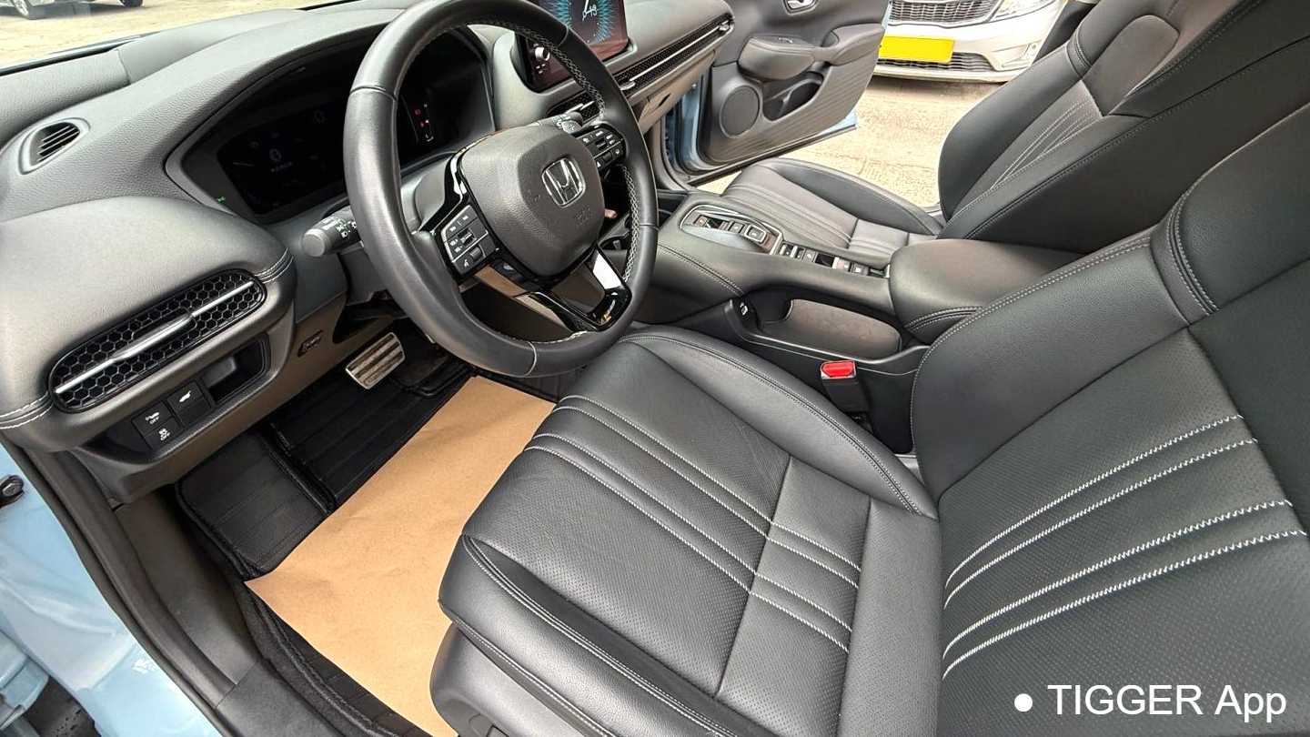 HONDA ZR-V 2023 2.0L e: HEV Rui · Premium Edition