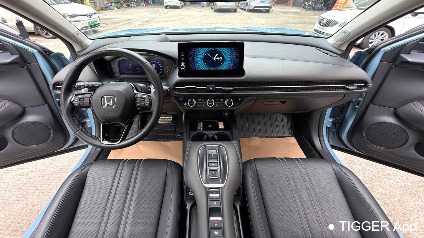 HONDA ZR-V 2023 2.0L e: HEV Rui · Premium Edition