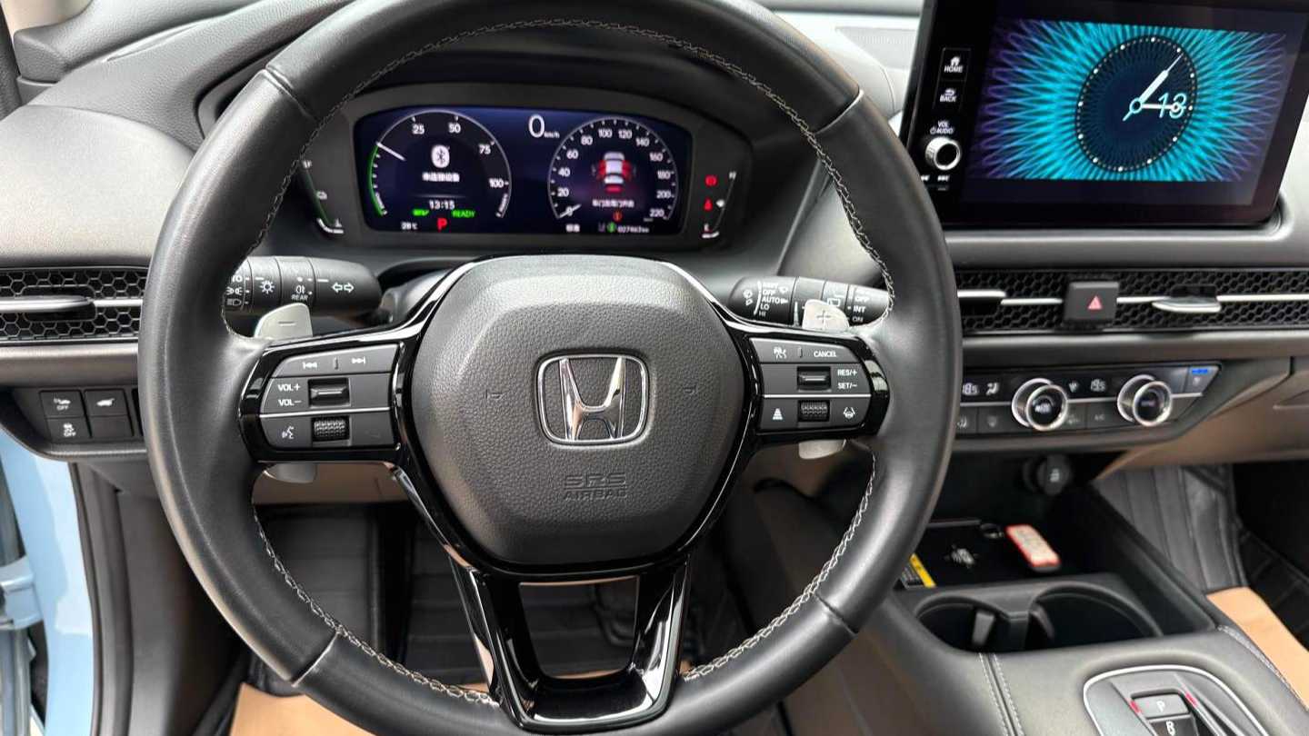 HONDA ZR-V 2023 2.0L e: HEV Rui · Premium Edition