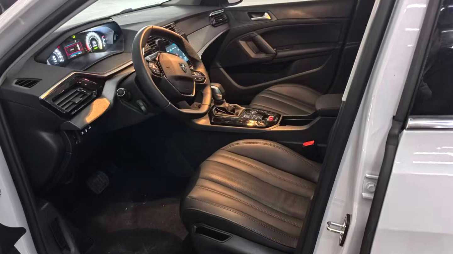 PEUGEOT 408 2024 360THP Lafite Edition