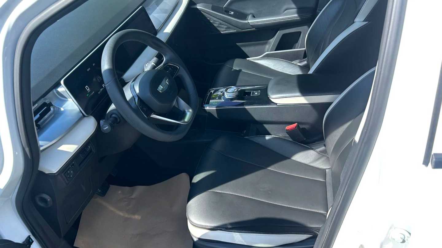 GEOME E 2023 320KM Handsome Tiger with 5 seats
