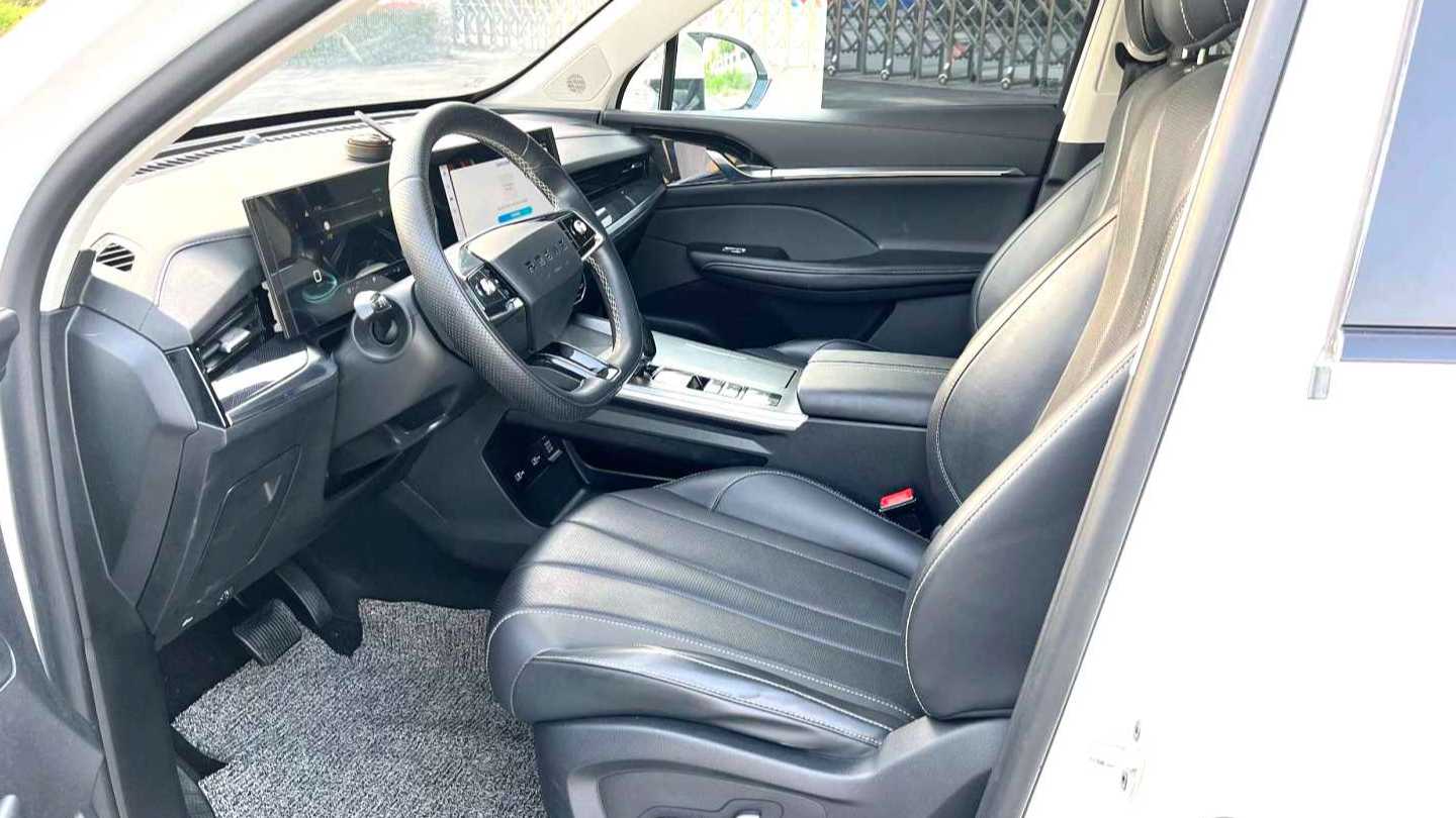ROEWE RX5 MAX 2022 1.5T Automatic Premium Edition