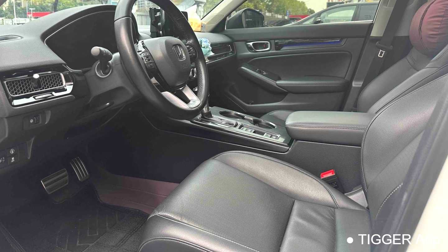 HONDA INTEGRA 2023 240TURBO CVT Phantom Night · Luxury Edition
