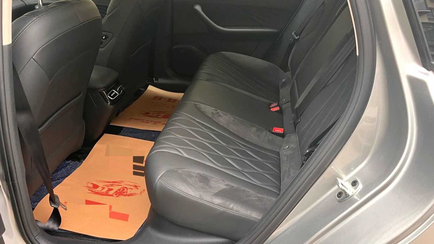 ROEWE D7 2023 DMH 125km Flagship Edition