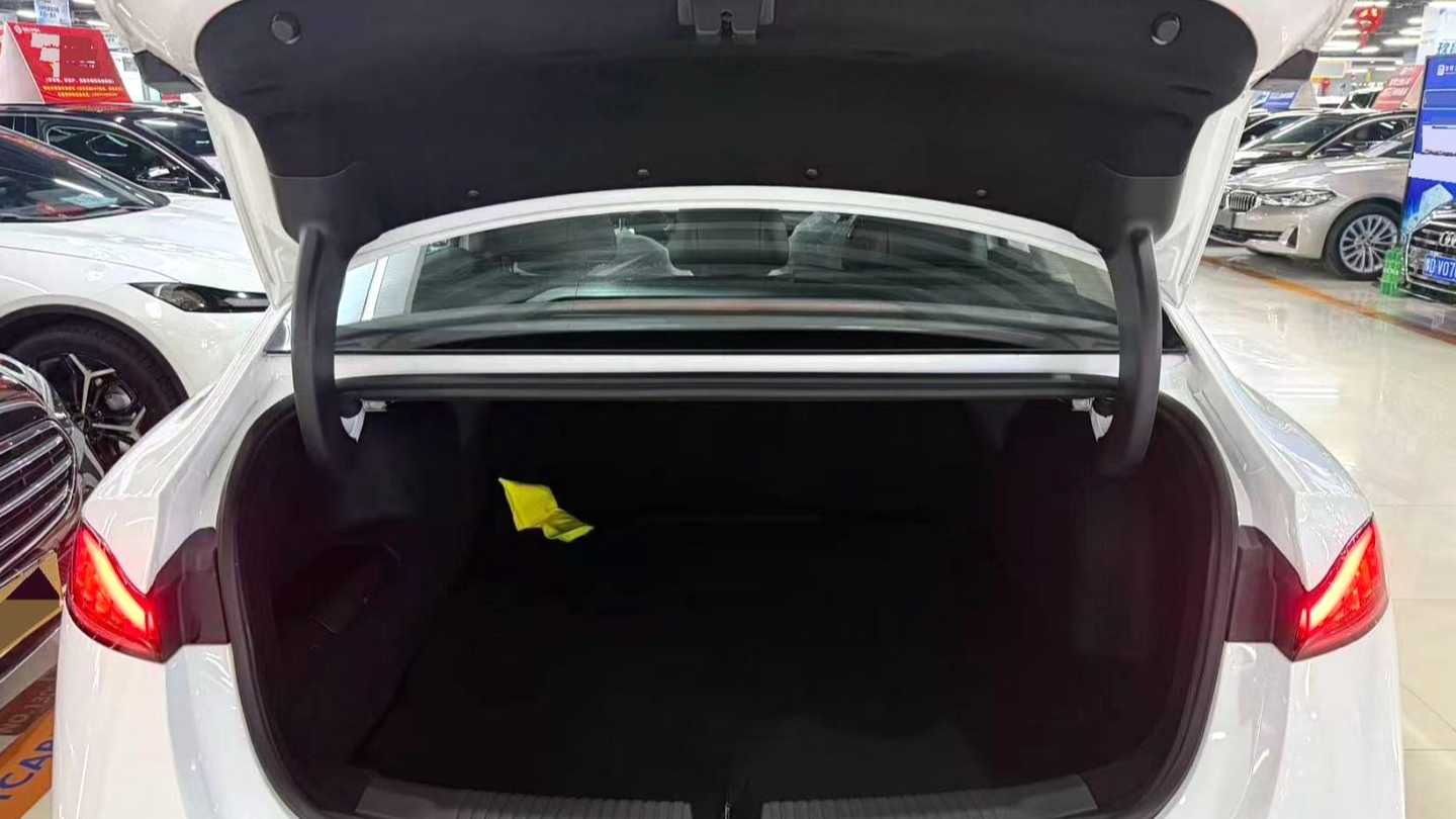 ROEWE D7 2023 DMH 125km Ultra Edition