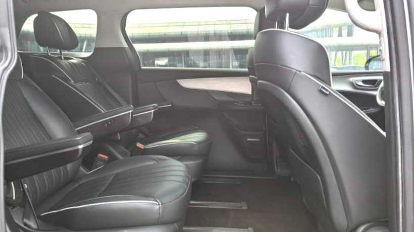 ROEWE iMAX8 2022 400TGI Flagship Edition