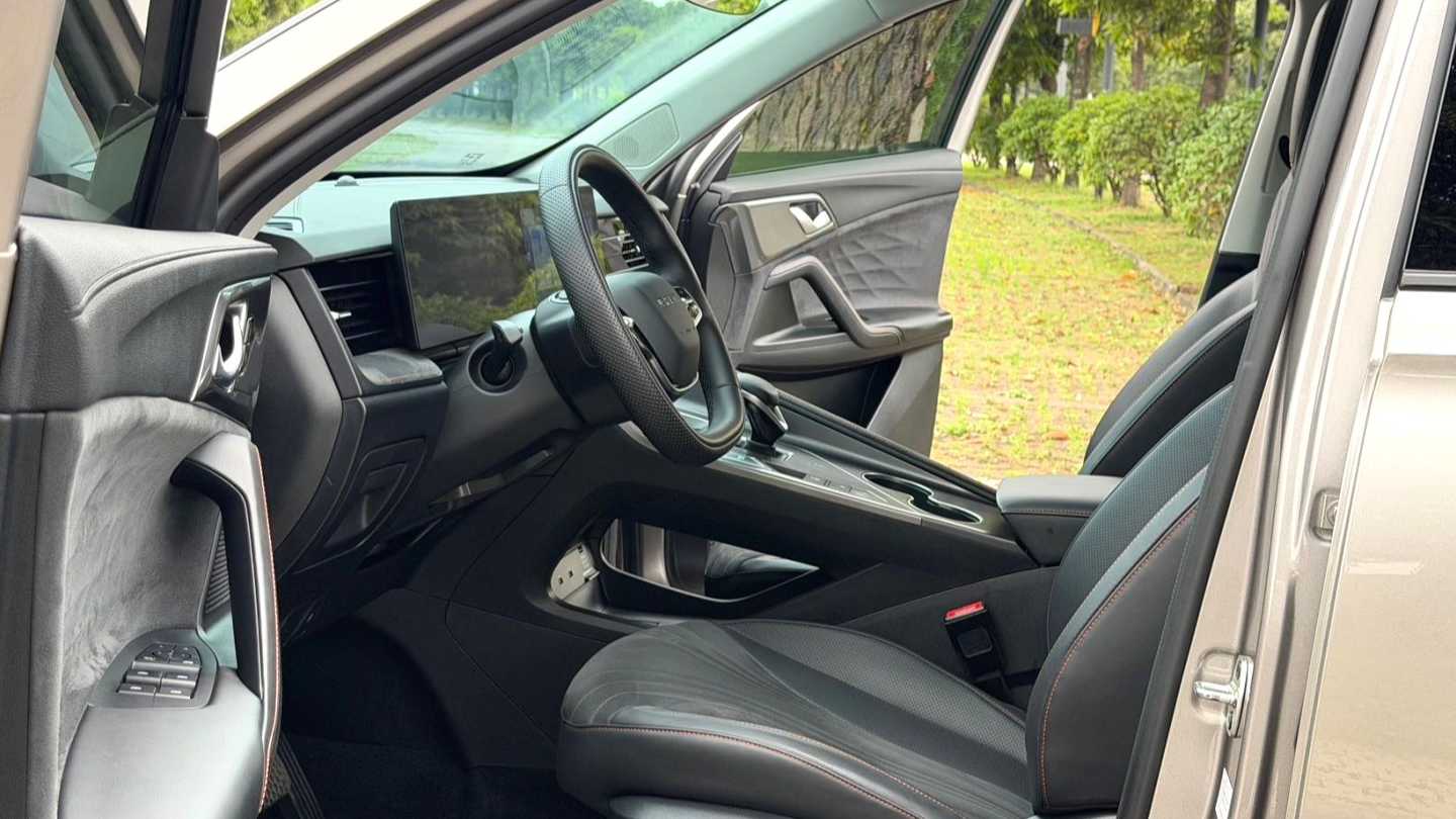 ROEWE D5X DMH 2024 135 Flagship Edition