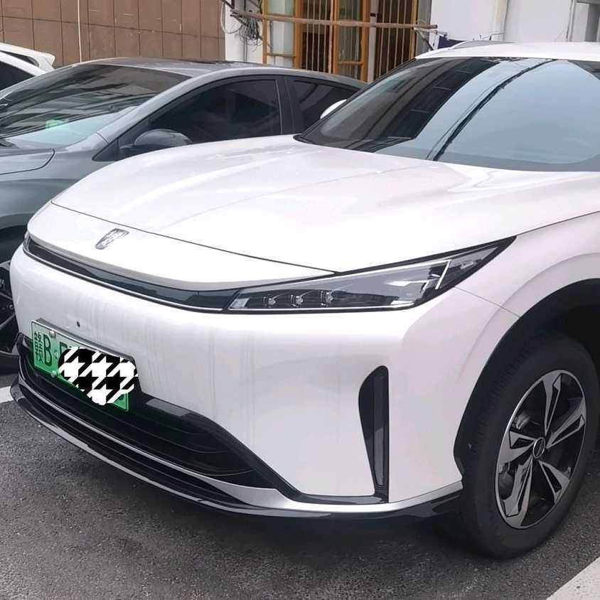 ROEWE D5X DMH 2024 135 Luxury Edition Подержанный автомобиль