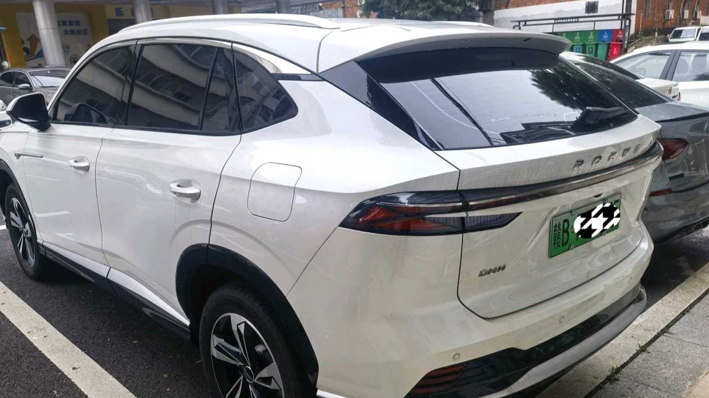 ROEWE D5X DMH 2024 135 Luxury Edition