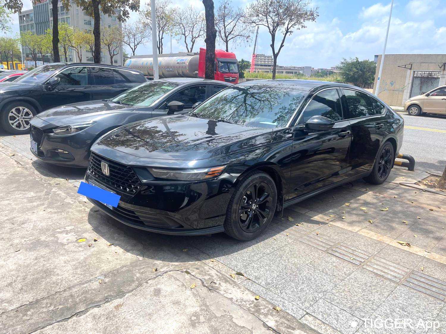 مستعمل HONDA ACCORD 2025 260TURBO Deluxe Edition