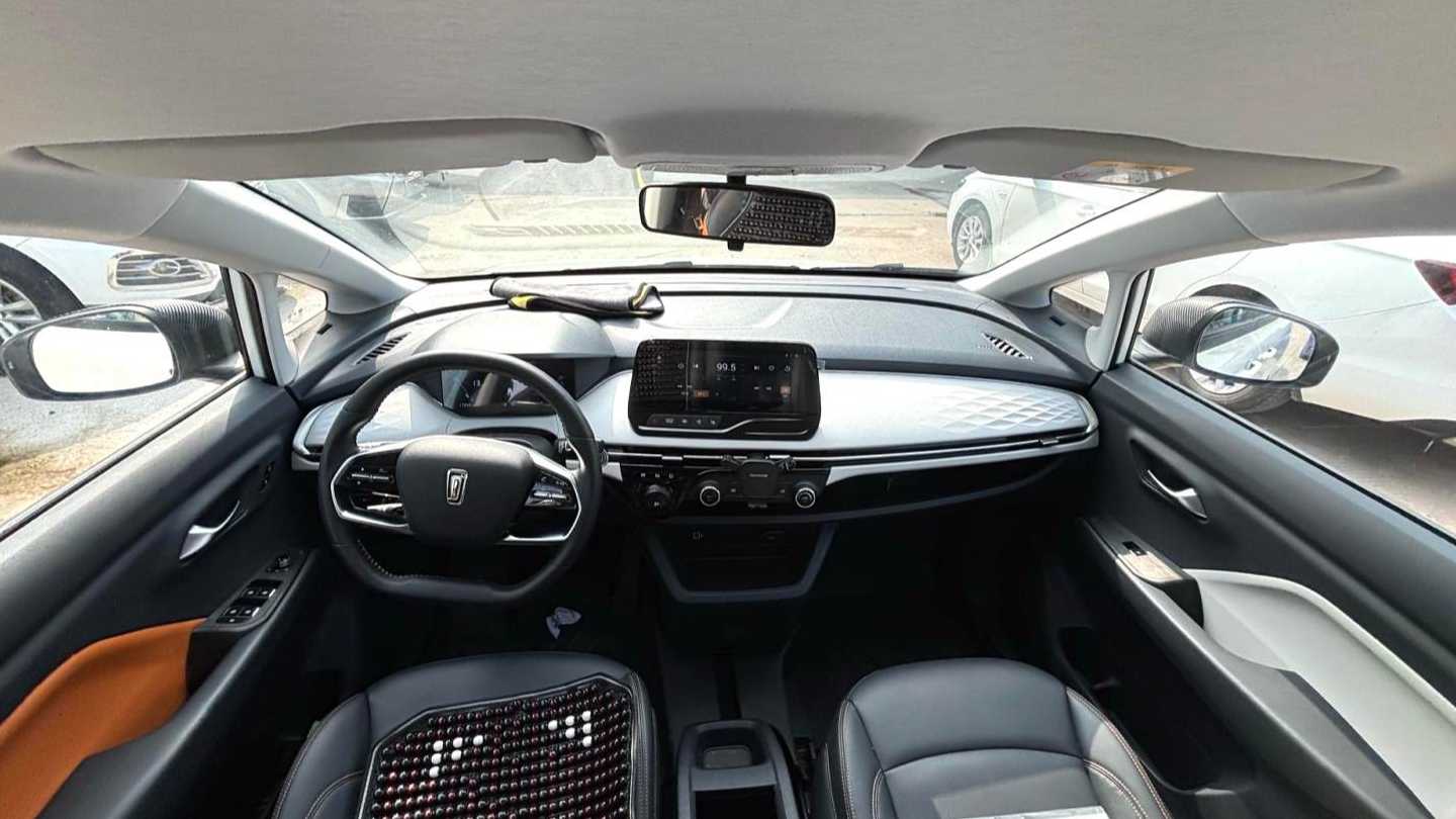 BESTUNE NAT 2023 PRO Comfort Travel Battery Swap Edition 401km