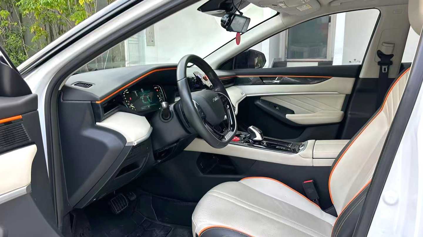 AEOLUS Yi Xuan MAX 2021 1.5T Super Dazzling Trendy Dad Edition