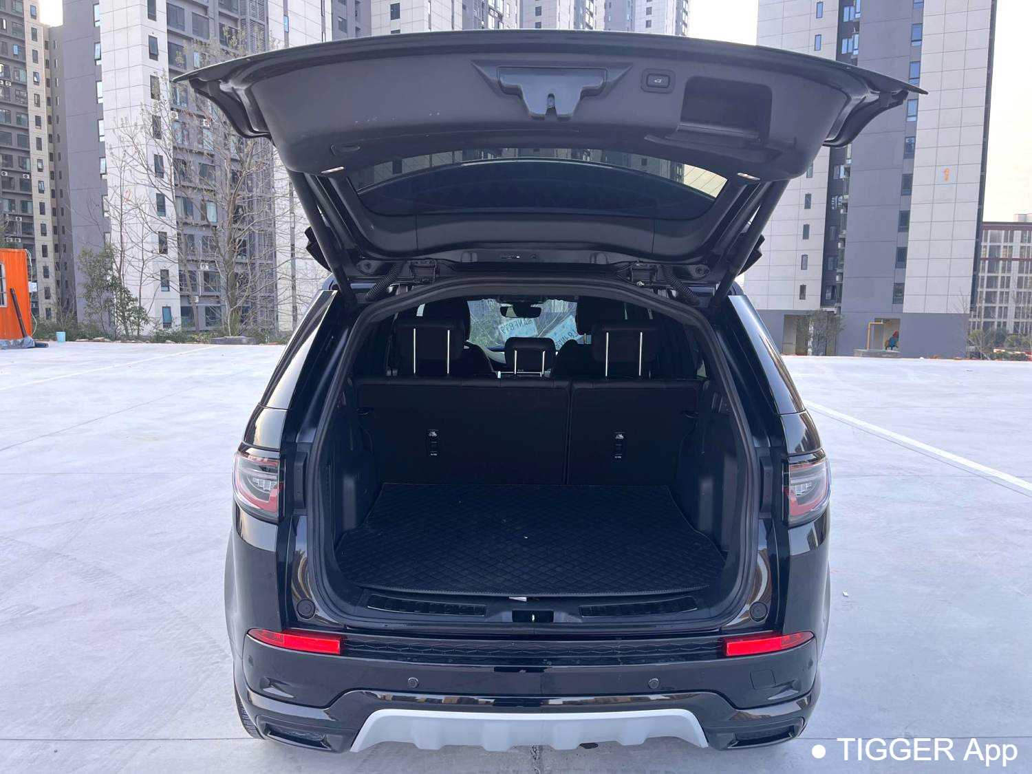 مستعمل Land Rover Discovery Sport 2022 249PS Metropolitan Edition 5-seater