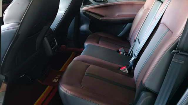 SOL X8 PLUS 2022 1.5TGDI DCT Intelligent Travel Edition 7-seater