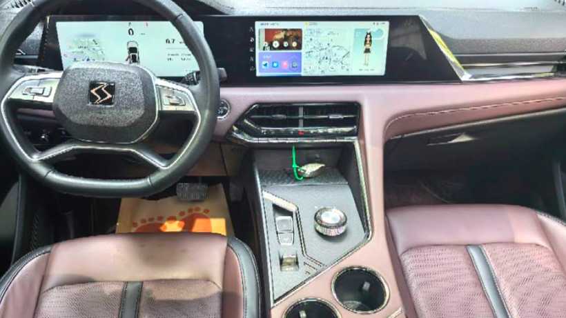 SOL X8 PLUS 2023 1.5TGDI DCT Premium Edition 7-seater