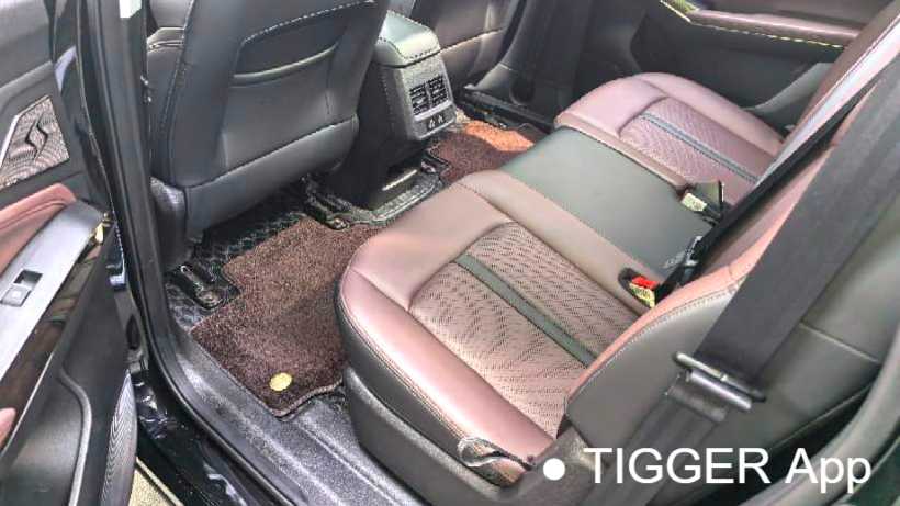 SOL X8 PLUS 2023 1.5TGDI DCT Premium Edition 7-seater