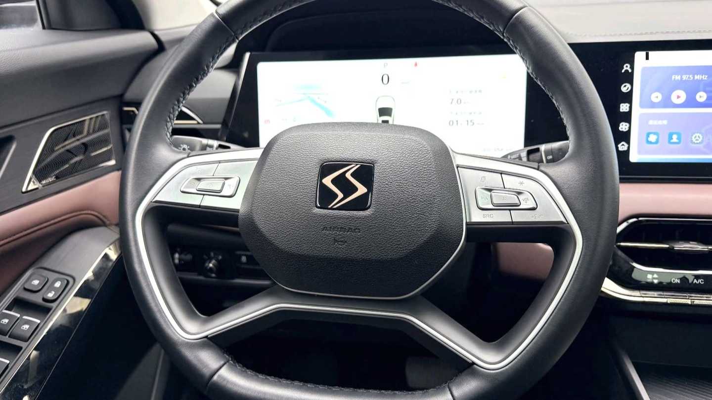 SOL X8 PLUS 2022 1.5TGDI DCT Smart Home Edition 7-seater