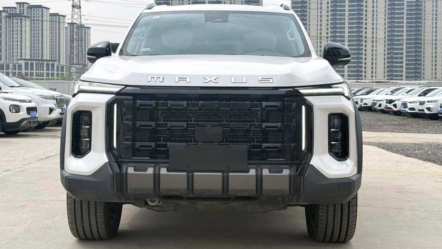 MAXUS LAND‌ 2023 2.0T gasoline luxury version 7-seater
