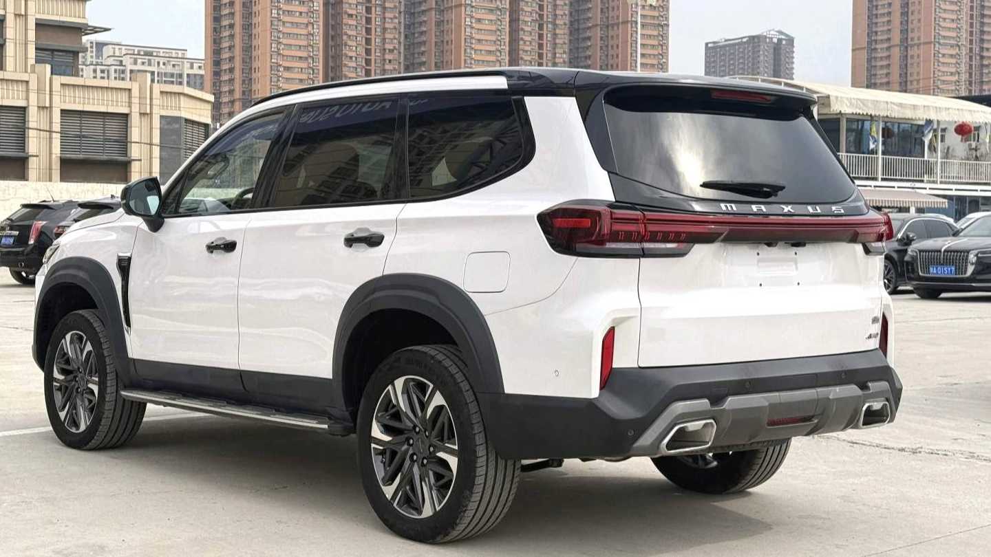 MAXUS LAND‌ 2023 2.0T gasoline luxury version 7-seater
