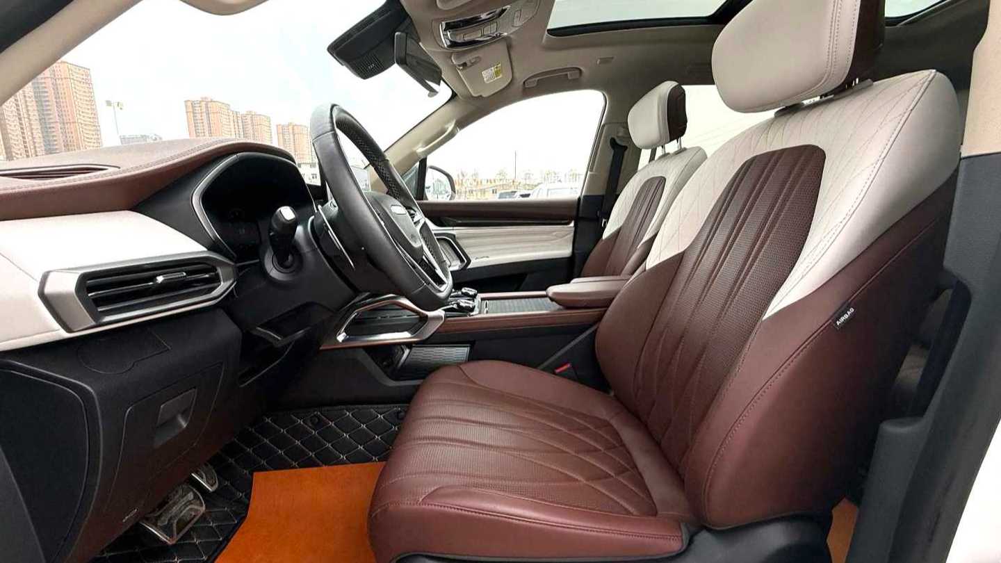 MAXUS LAND‌ 2023 2.0T gasoline luxury version 7-seater