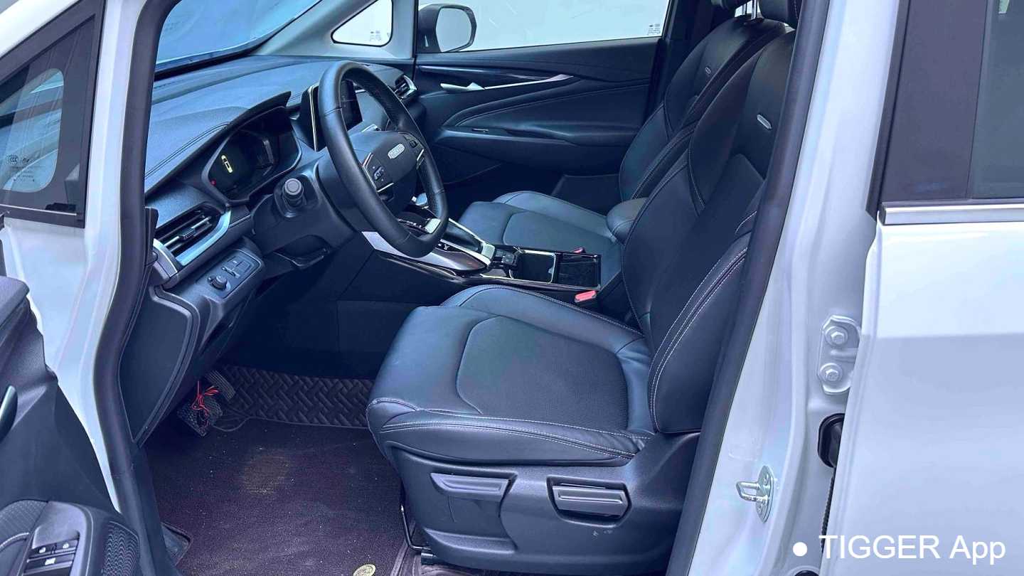 MAXUS G50 2022 1.5T automatic swimming B