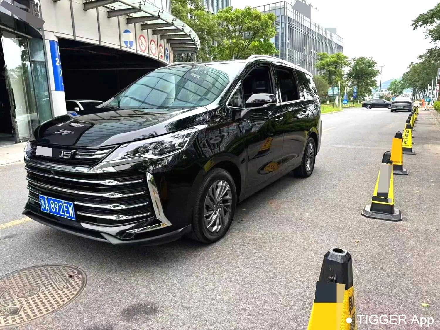 مستعمل MAXUS G50 2023 PLUS 1.5T Automatic Escort Edition