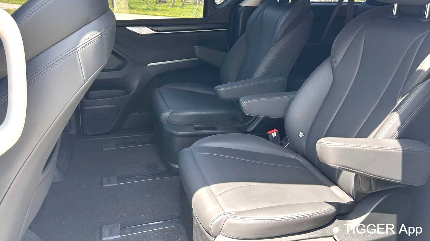 MAXUS G10 2025 MAX 2.0T Automatic Executive Edition Gasoline 7-seater