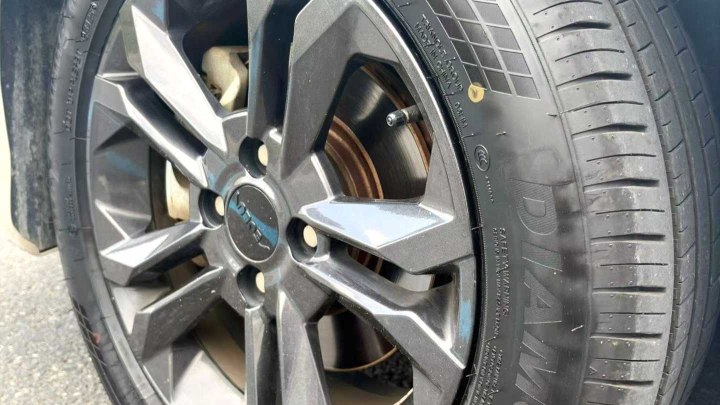 AEOLUS Yi Xuan 2023 1.5L Automatic Honor Edition