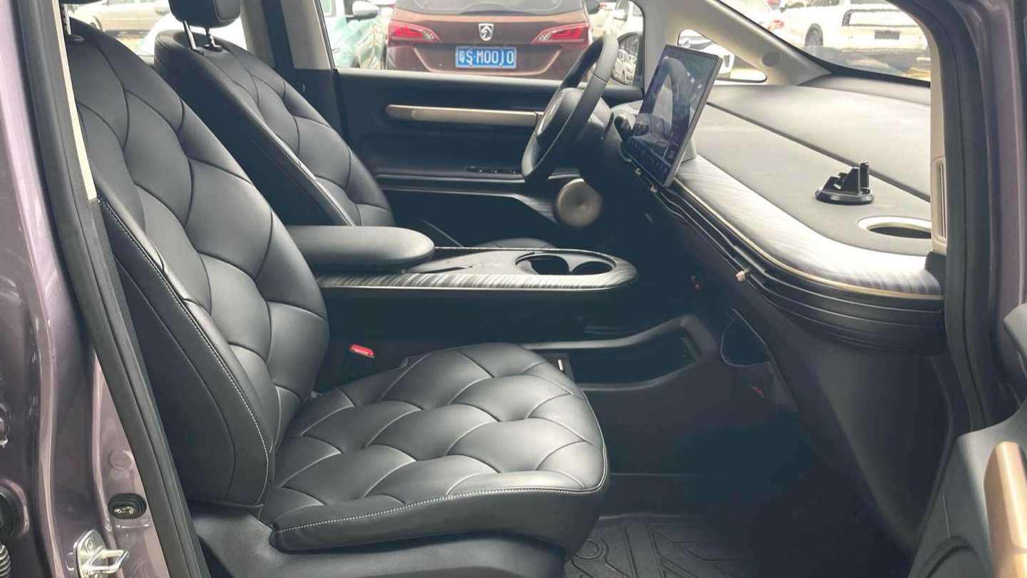 BAOJUN CloudEV 2023 460 Max