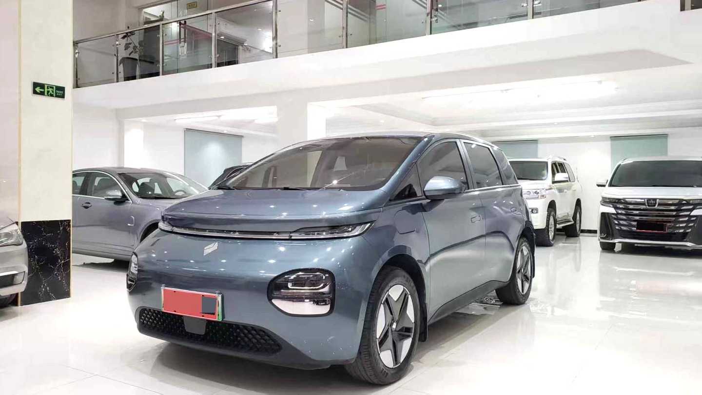 BAOJUN CloudEV 2023 360 Plus