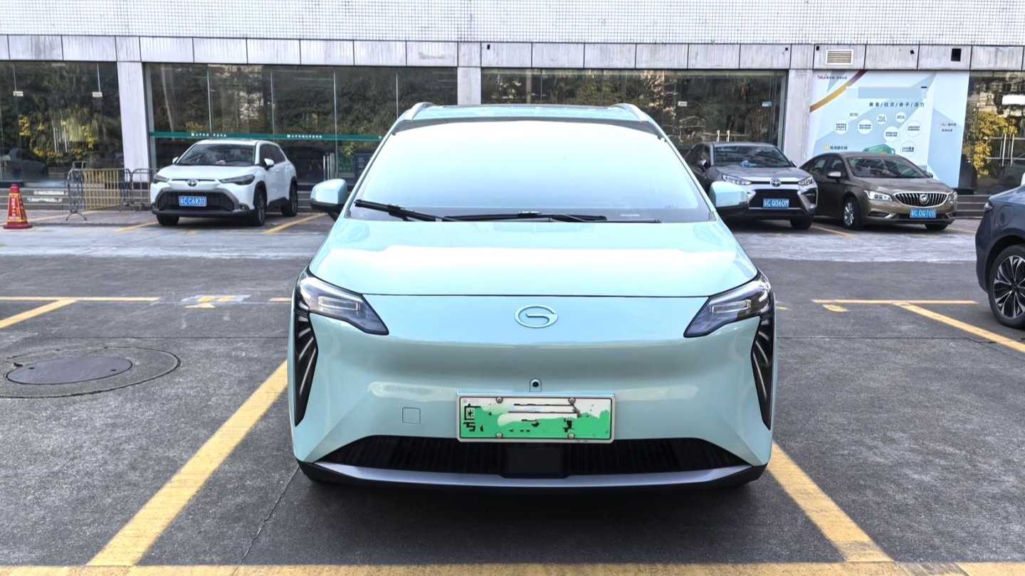 AION AION Y 2023 Plus 70 Smart Leader Edition