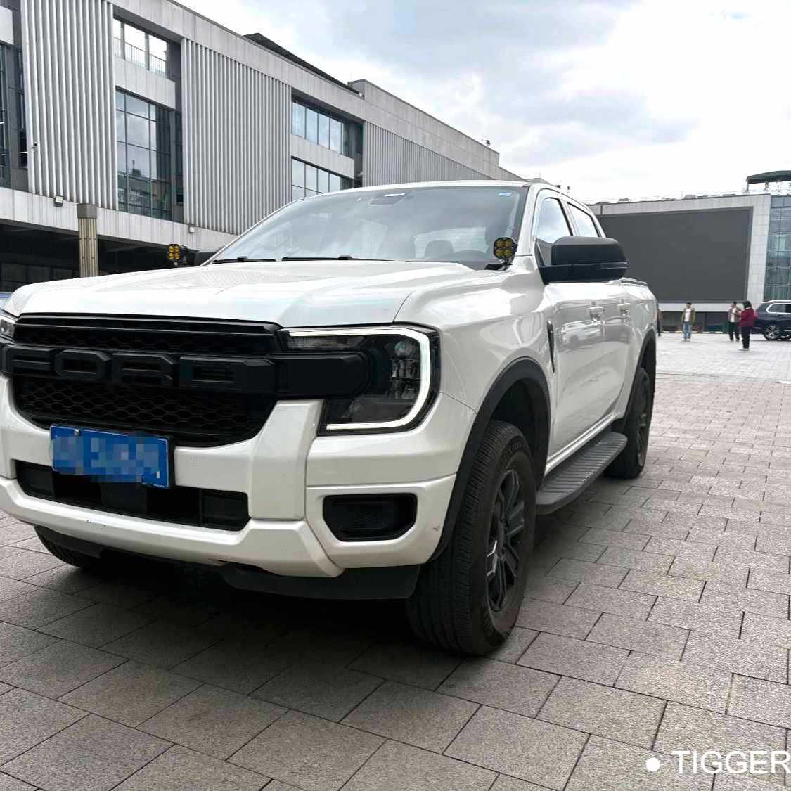 Ford ‌Ranger 2023 Mountain forest four-wheel drive automatic gasoline version Used Car