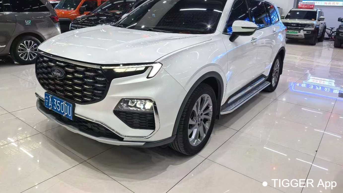 Ford Equator 2023 EcoBoost 225 Luxury Collar 7-seater (2/3/2)