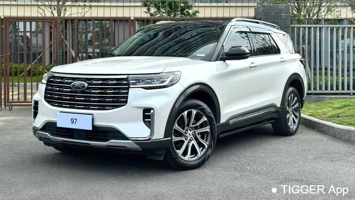 Ford ‌Explorer 2023 EcoBoost 285 4WD Fashion Plus Edition 7-seater