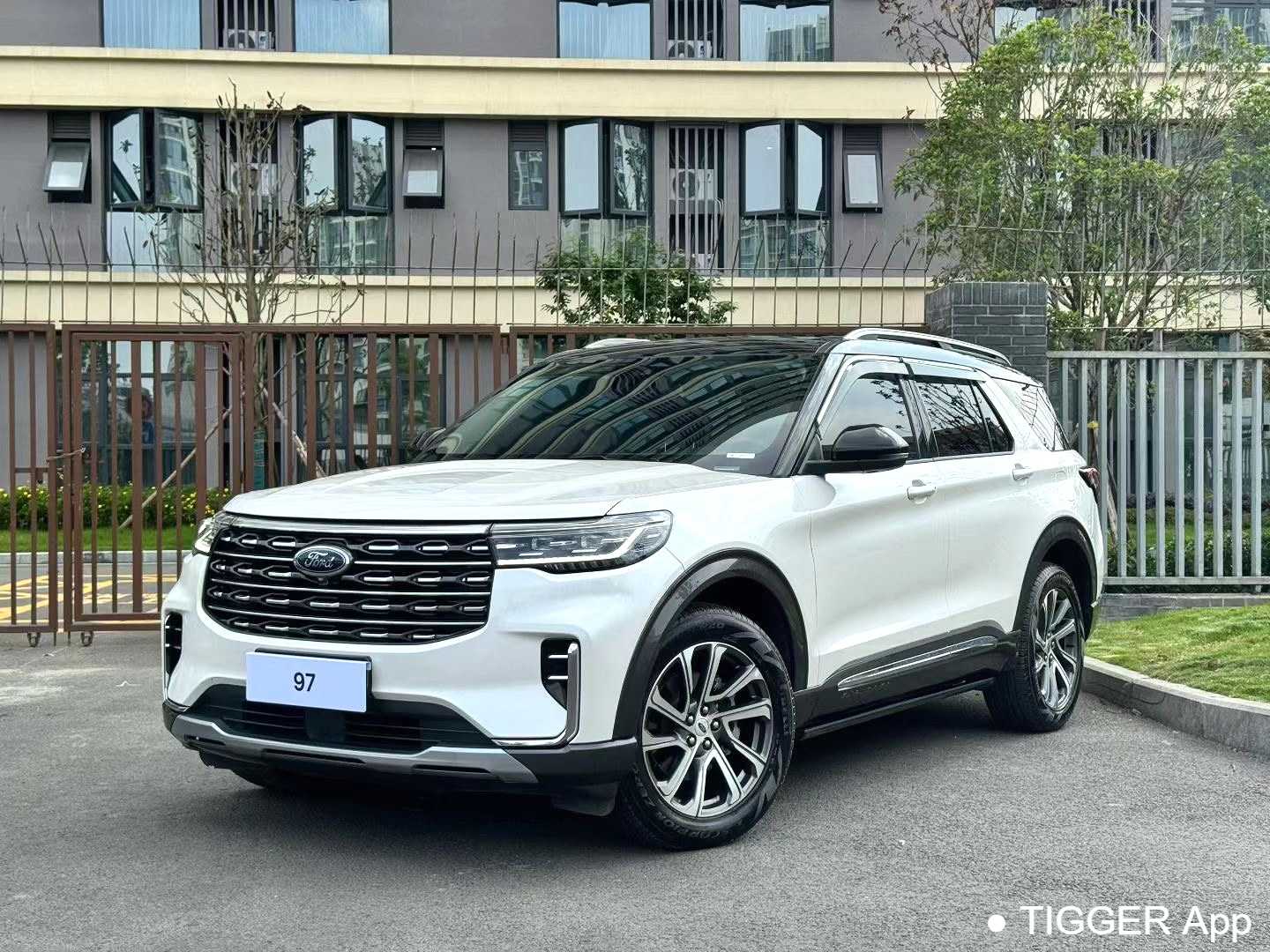 Used Ford ‌Explorer 2023 EcoBoost 285 4WD Fashion Plus Edition 7-seater