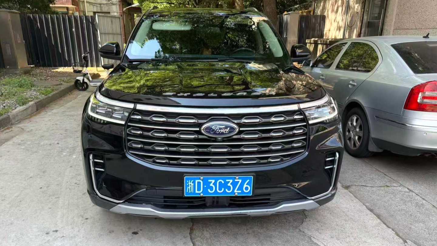 Ford Explorer 2023 EcoBoost 285 4WD Red Gold Edition 6-seater