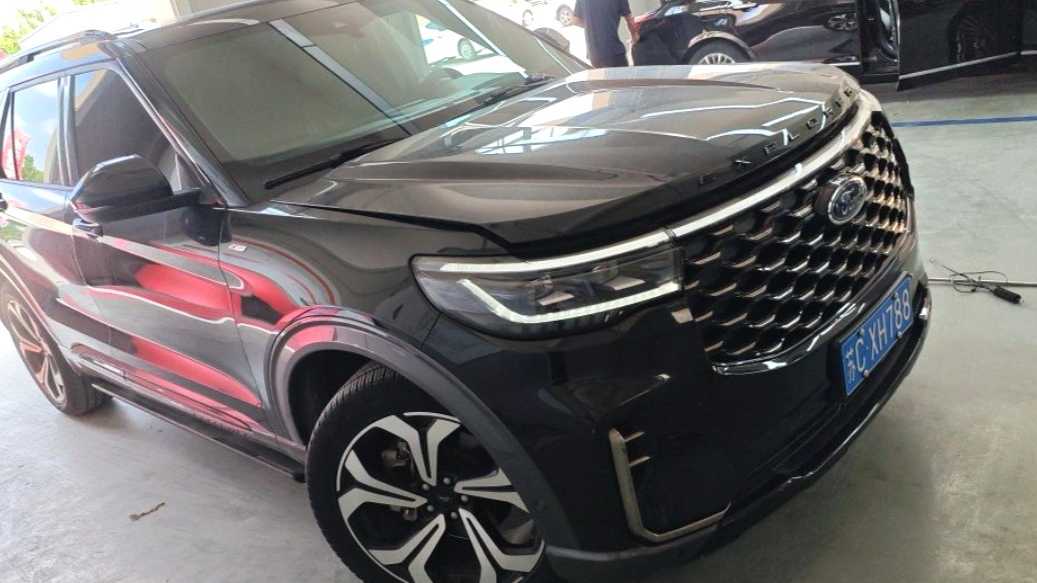 Ford Explorer 2023 EcoBoost 285 four-wheel drive ST-LINE 7-seater