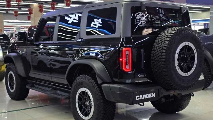 Ford Bronco 2024 2.3T wasteland