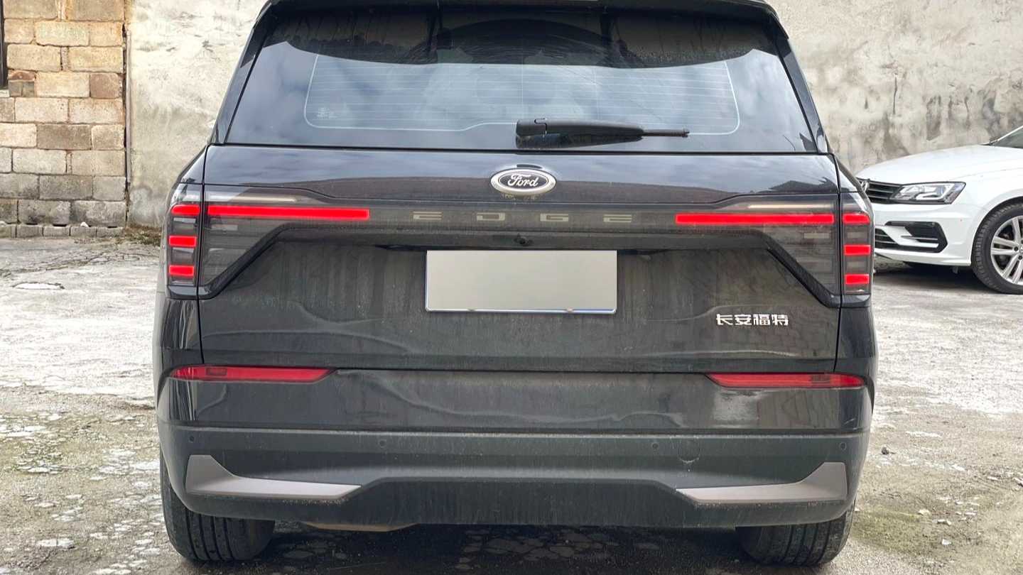 Ford Edge 2023 Ruijie L 2.0T EcoBoost two wheel drive seven seater luxury model