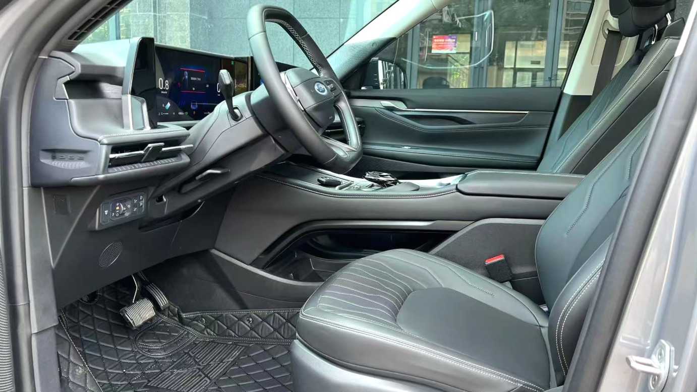 Ford Edge 2025 Ruijie L 2.0T EcoBoost two wheel drive seven seater stylish model