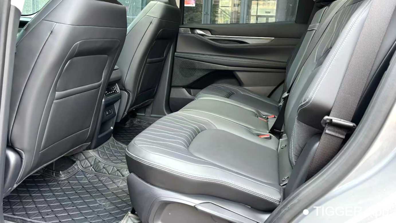 Ford Edge 2025 Ruijie L 2.0T EcoBoost two wheel drive seven seater stylish model