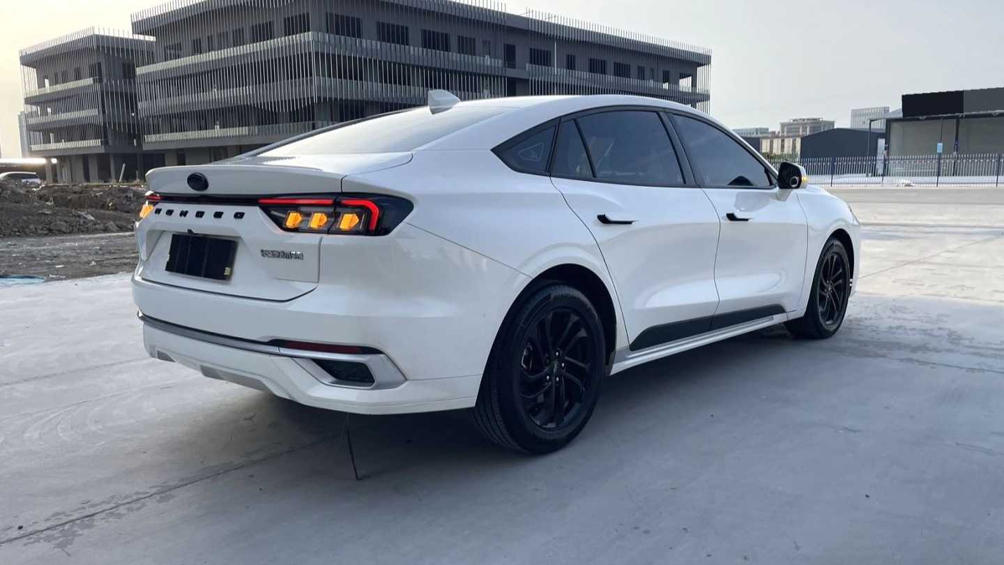 Ford Mondeo‌ 2025 1.5T EcoBoost Shuya model