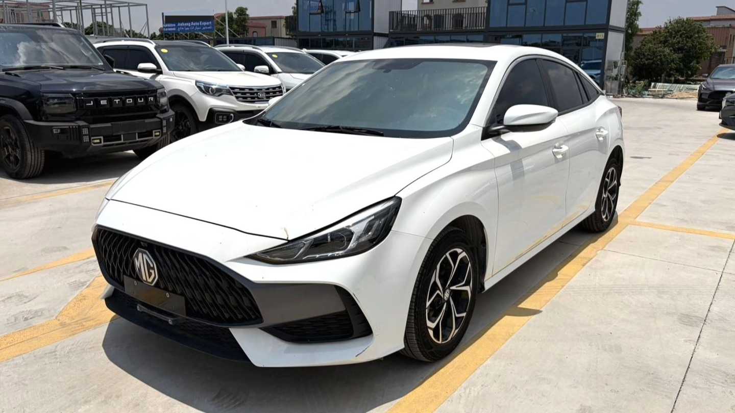 MG MG5 2023 180DVVT CVT Fashion Edition