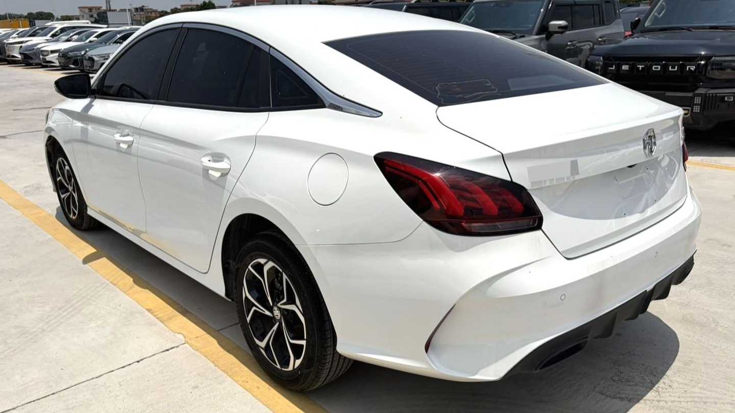 MG MG5 2023 180DVVT CVT Fashion Edition