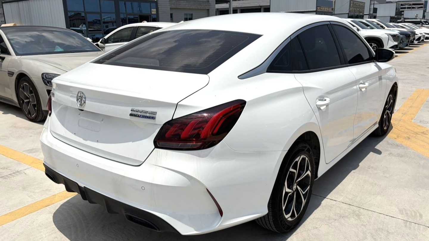 MG MG5 2023 180DVVT CVT Fashion Edition
