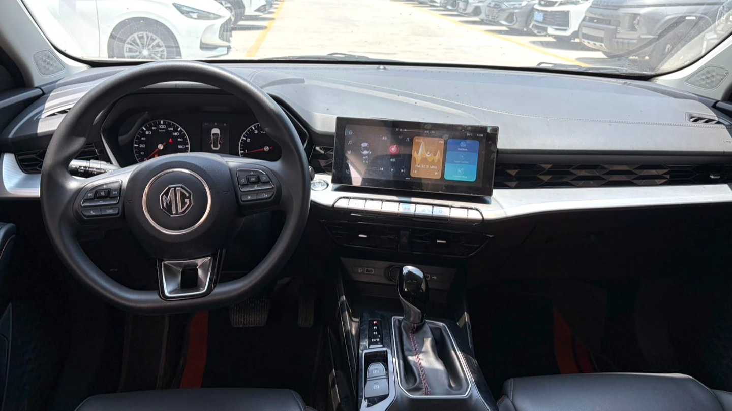 MG MG5 2023 180DVVT CVT Fashion Edition