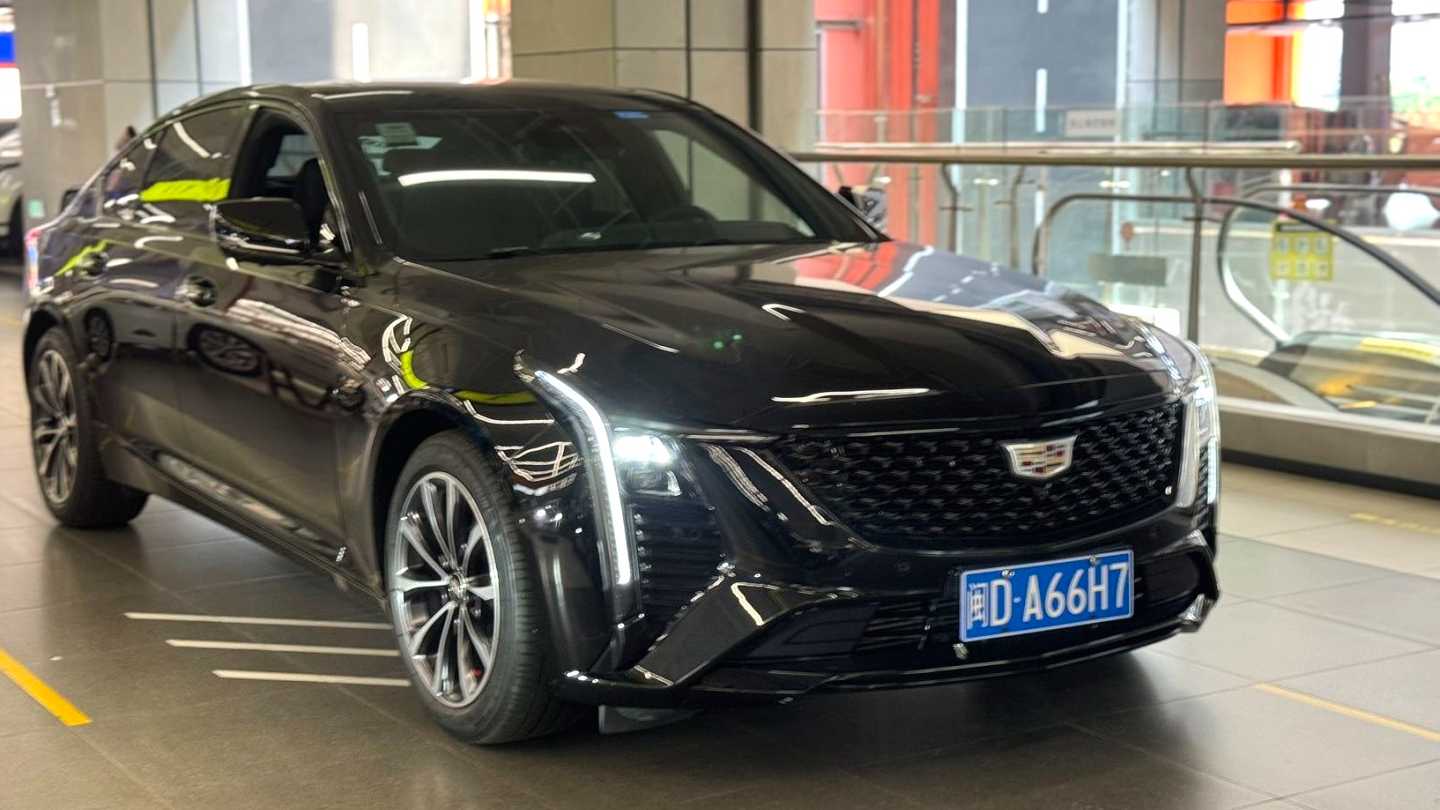 CADILLAC CT5 2025 28T City Sports Edition