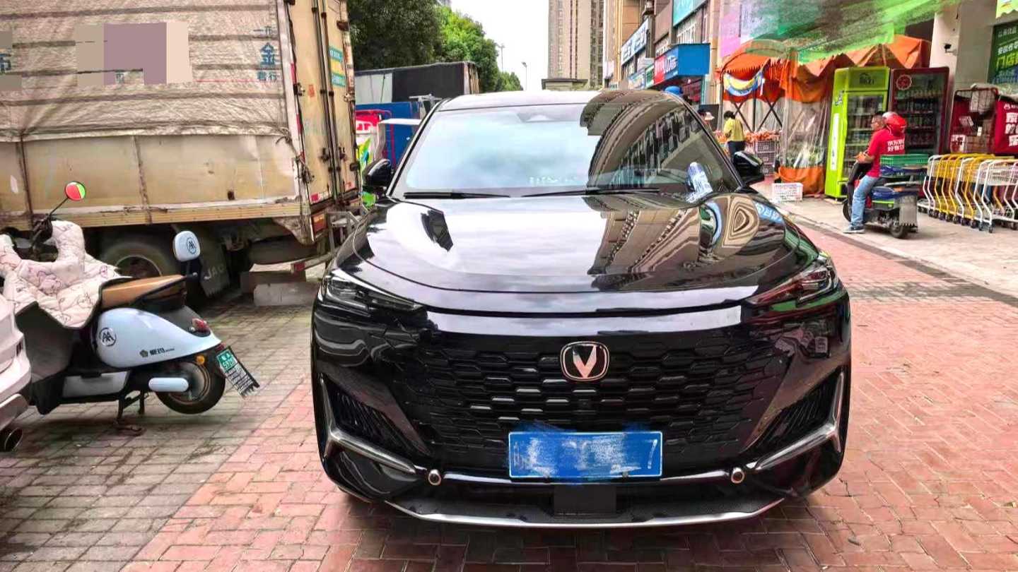 Changan UNI-K 2023 2.0T two wheel drive Yueling model